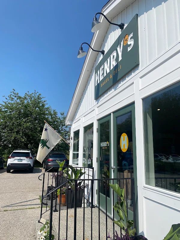 Henry's Bagel & Deli