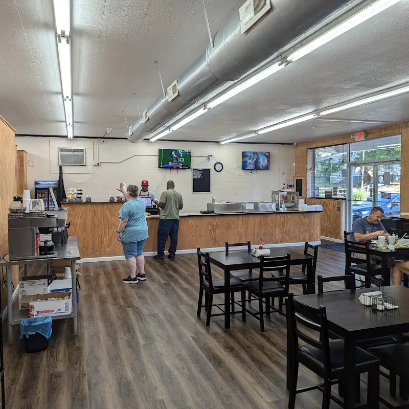 All in the Family Grill and Mini mart