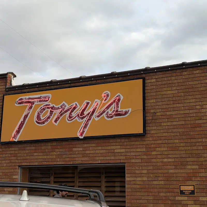 Tony's Pizza