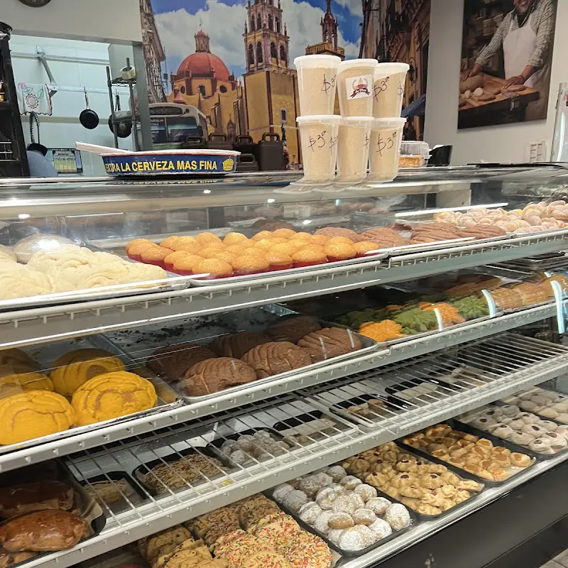 La Plaza Bakery
