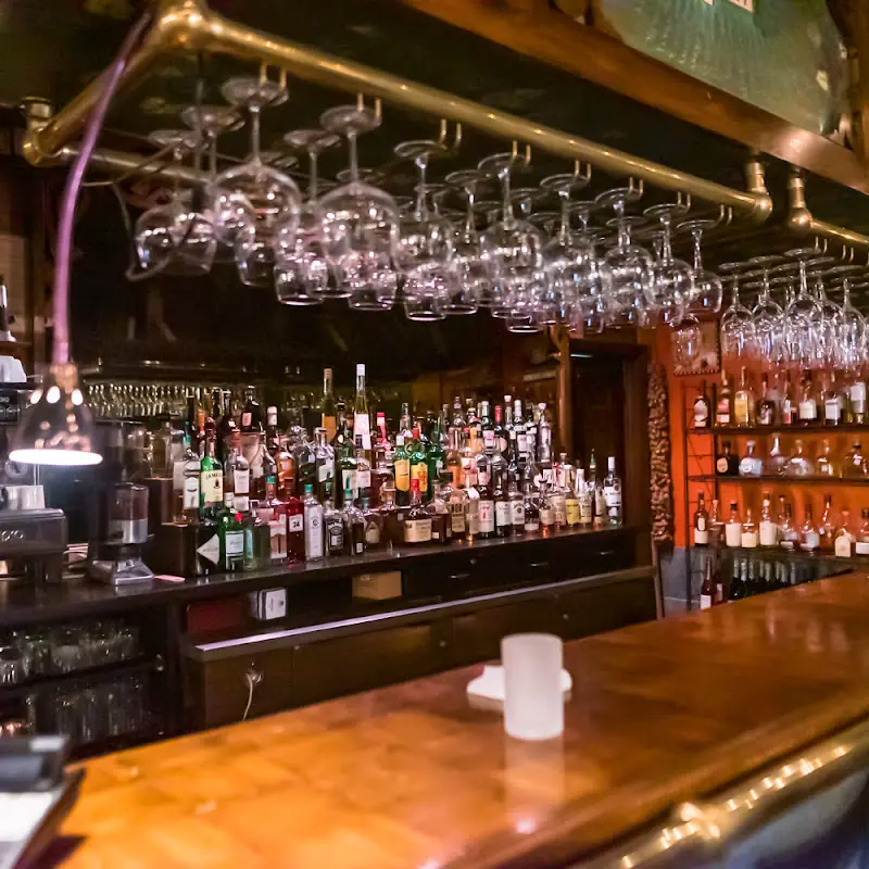 Lynn's Steakhouse