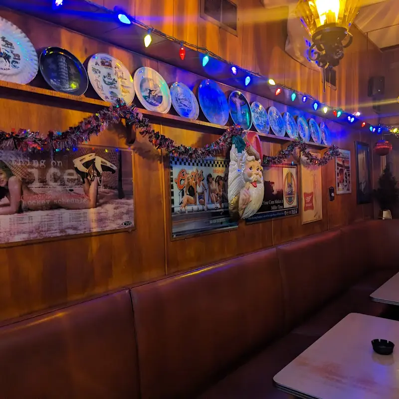 Stanley's Bar & Grill