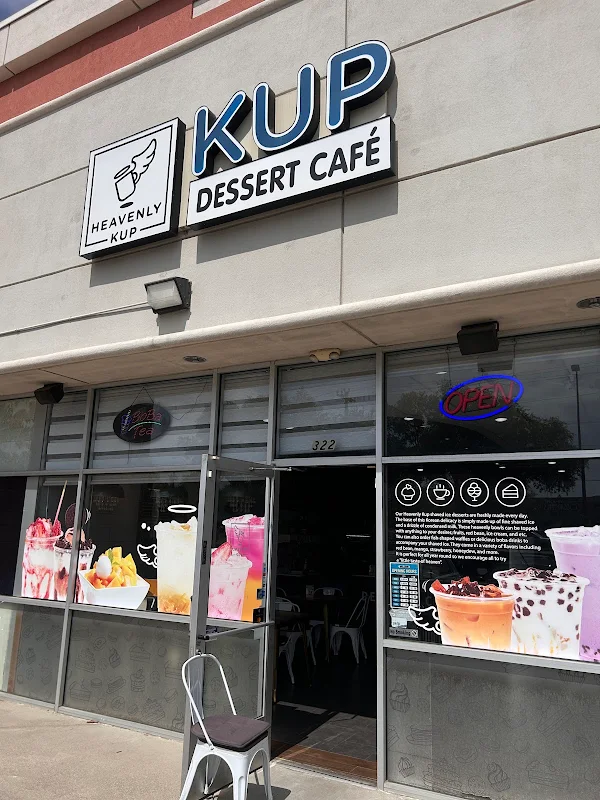 Heavenly Kup Boba,Taiyaki, and Shaved ice