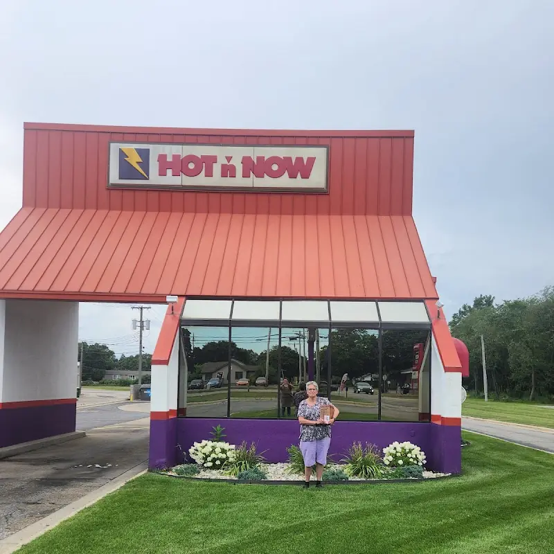 Hot 'n Now Hamburgers