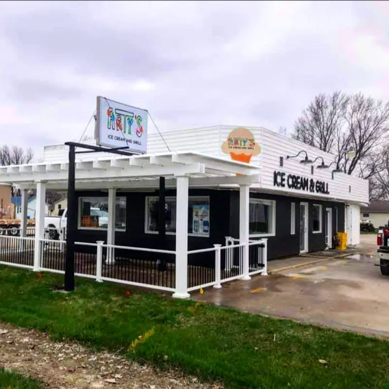 Arty's Ice Cream & Grill