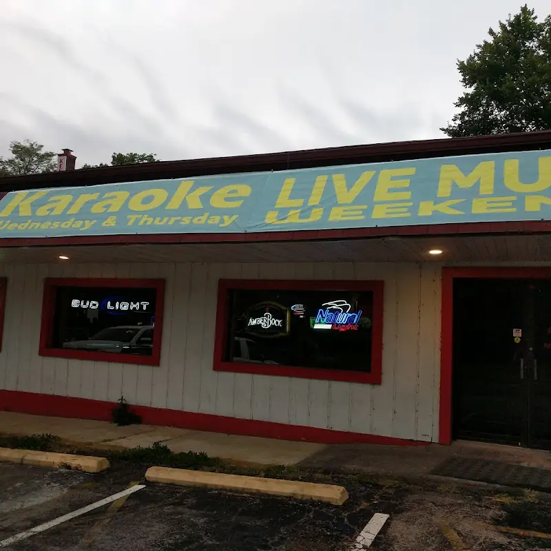 Kenny's Bar & Grill