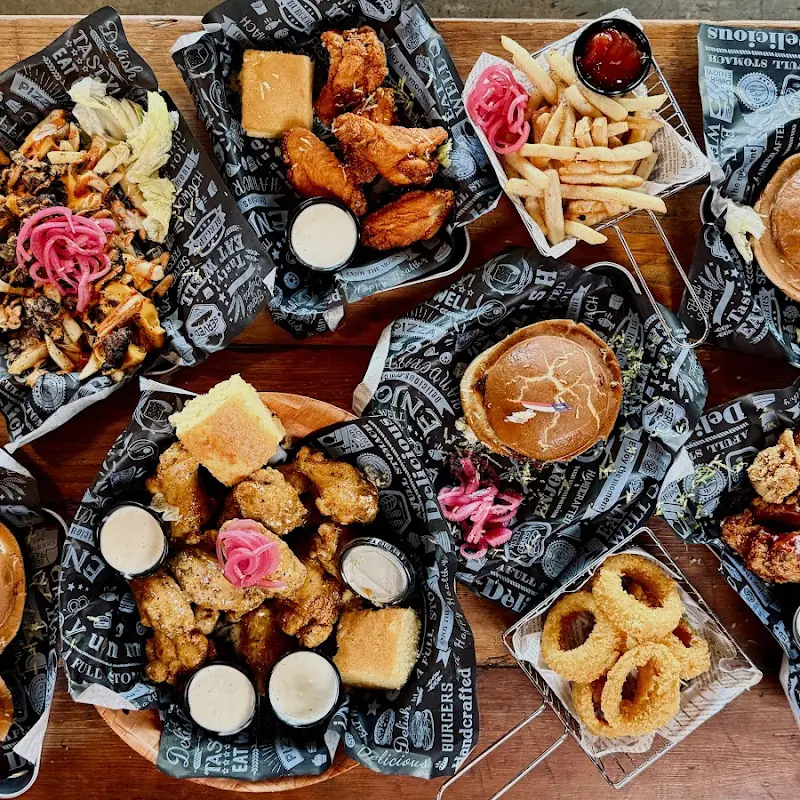 Crisp Burger&Wings
