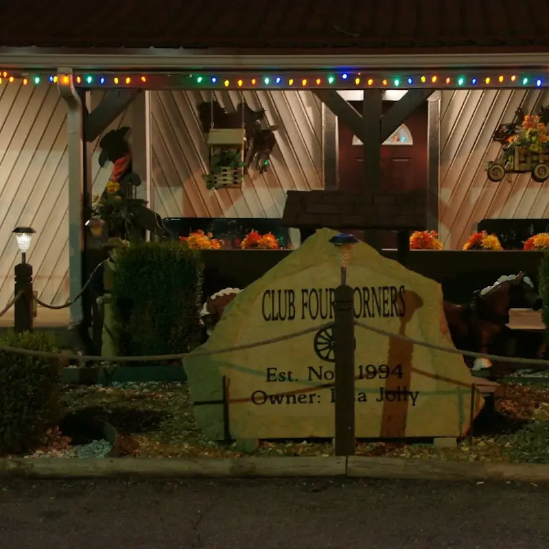 Four Corners | Steakhouse and Lounge