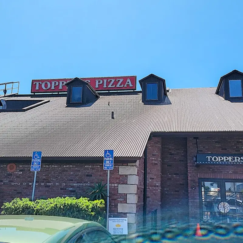 Toppers Pizza