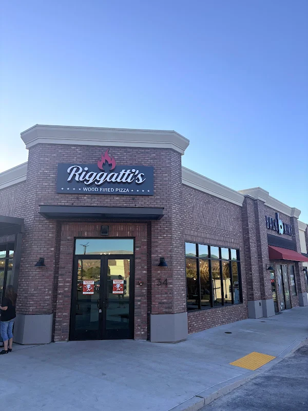 Riggatti's Wood Fired Pizza Hurricane