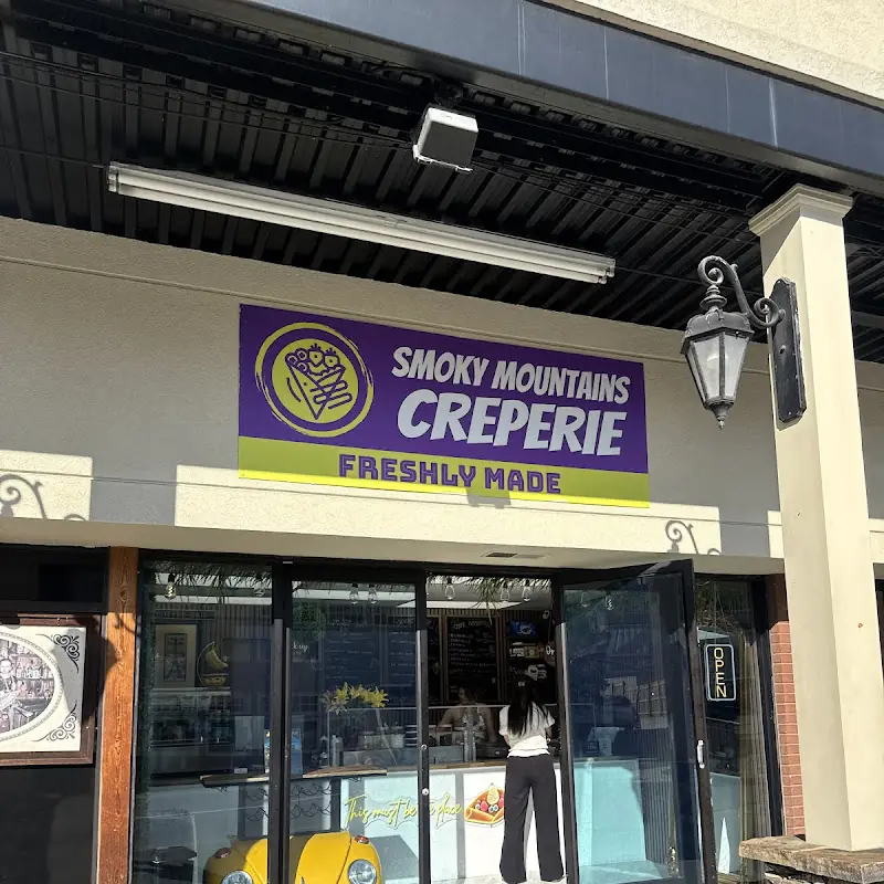 Smoky Mountains Creperie & Desserts Shop