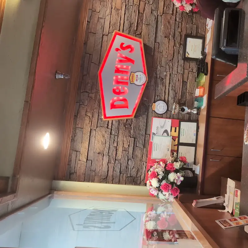 Denny's Restaurant