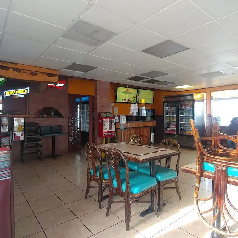 Tacos Y Mas