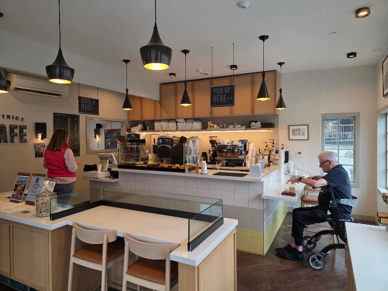 District Cafe Mizell Station