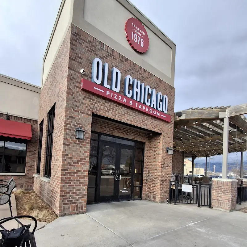 Old Chicago Pizza + Taproom
