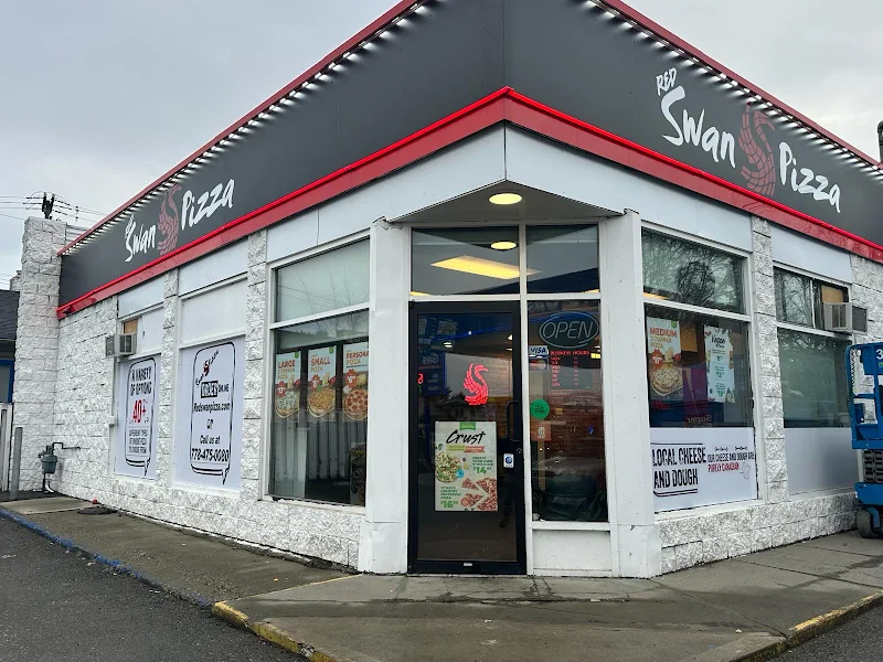 Red Swan Pizza - Vernon
