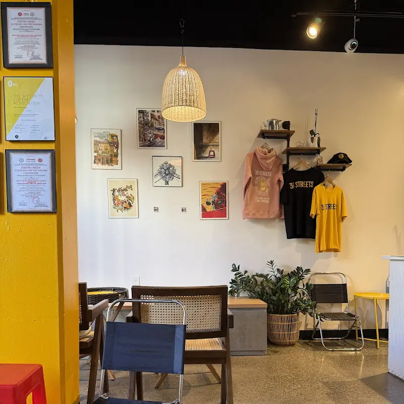 Ding Tea+ & 36 Streets Vietnamese Coffee