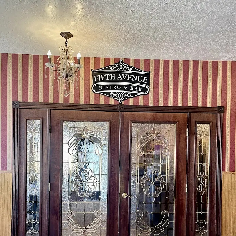 Fifth Avenue Bistro & Bar