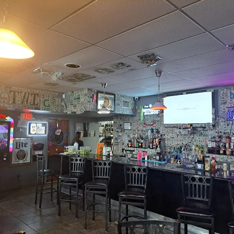 Michelles Bar & Grill
