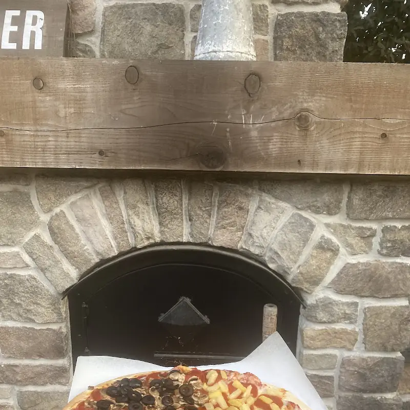 You-Be's U-Bake Pizza