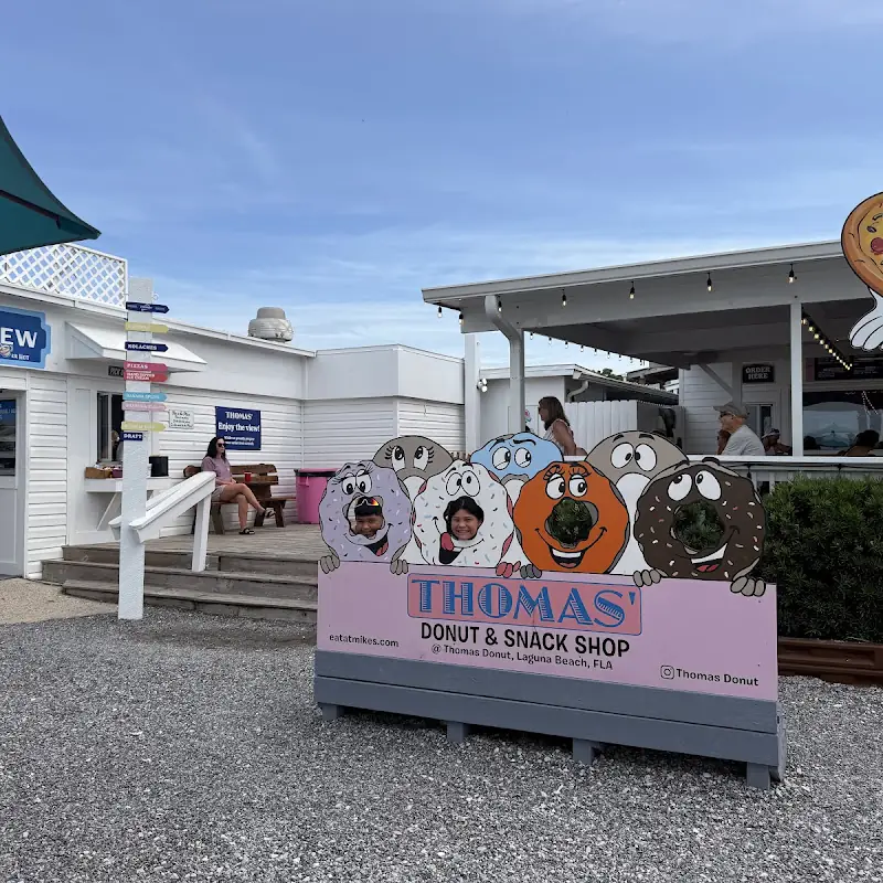 Thomas Donut & Snack Shop