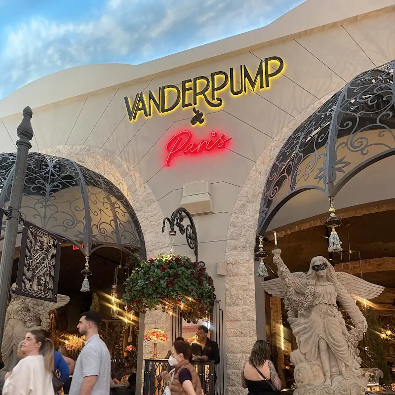 Vanderpump à Paris