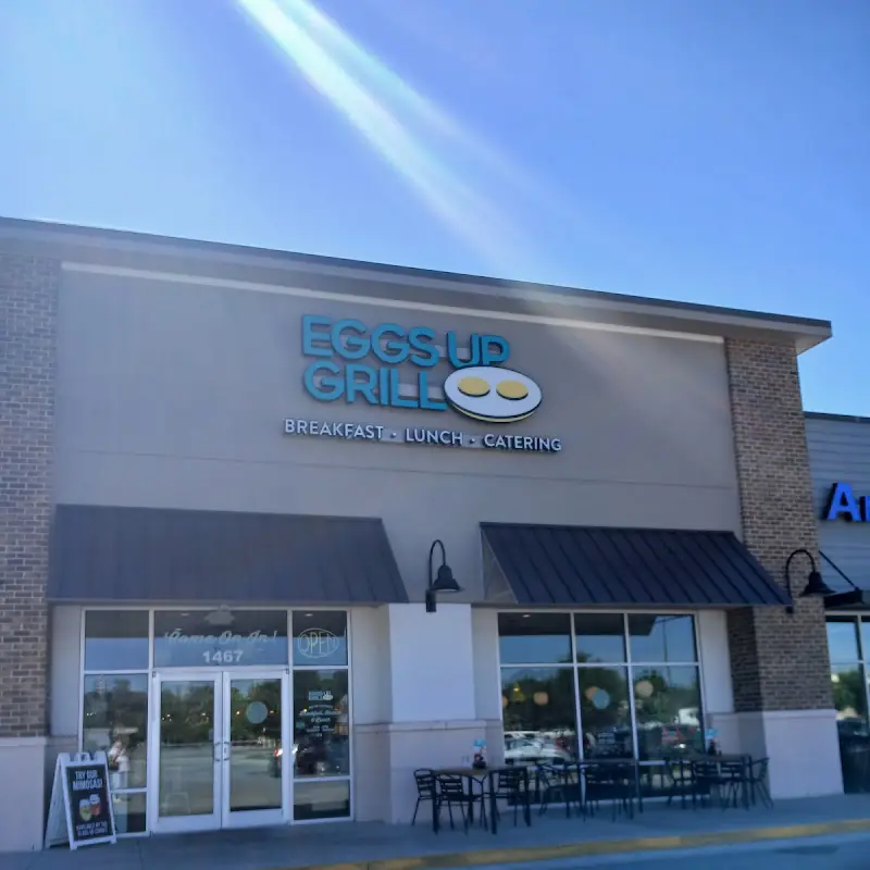 Eggs Up Grill