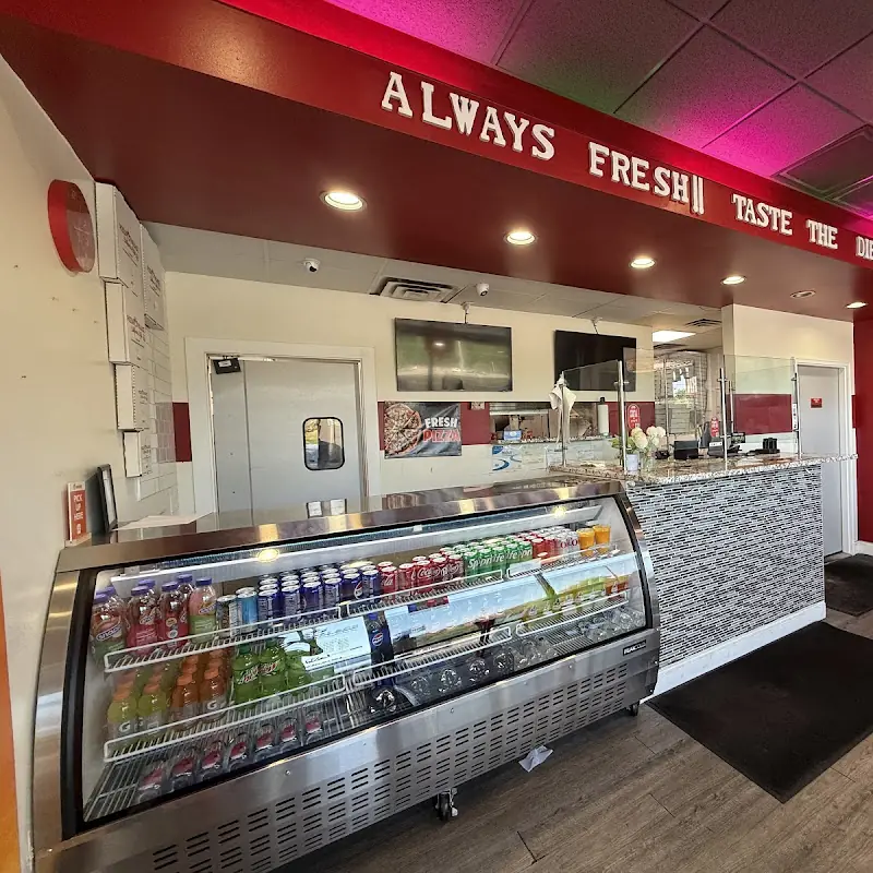 Pizza Palace - Halal pizzas and Gyro