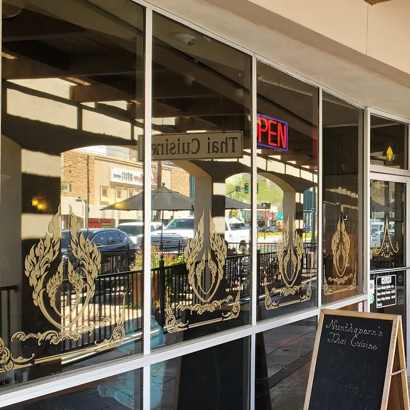Nunthaporn's Thai Cuisine