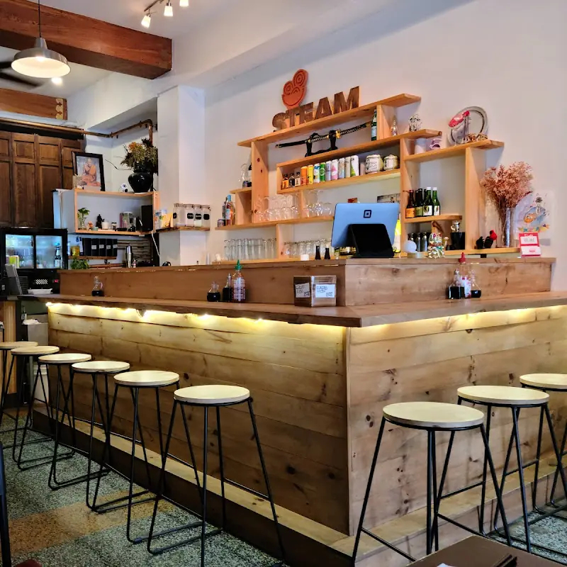 STEAM noodle cafe and sake bar