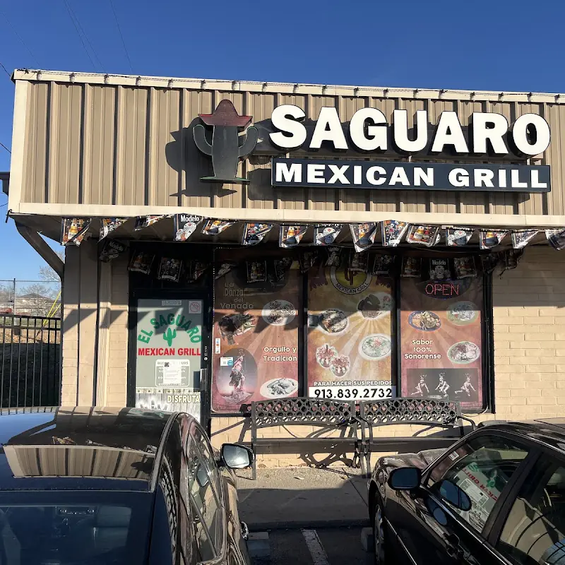 El Saguaro Mexican Grill