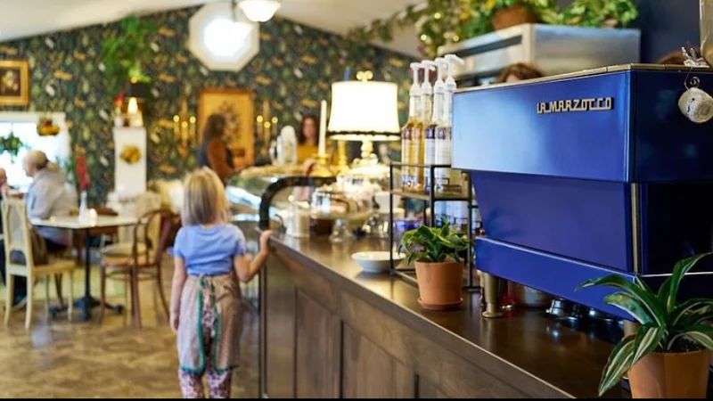 Juny Café