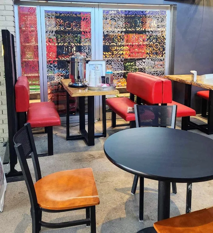 Sip n Surf Café & Eatery