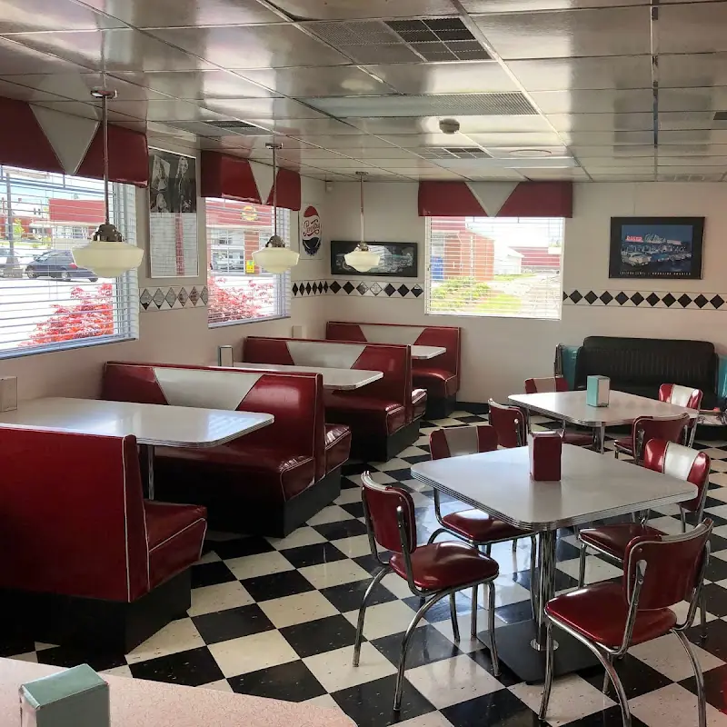 Small Town Pizza