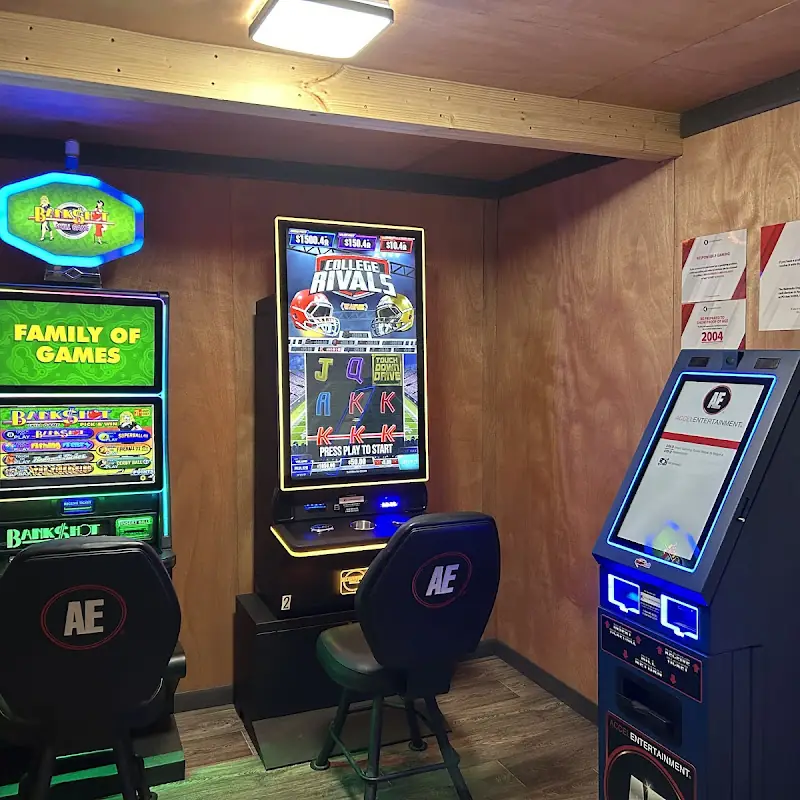 Shorty’s Bar and Grill
