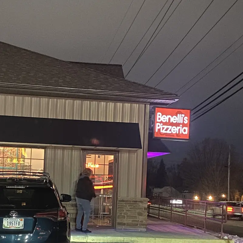 Benelli’s Pizzeria