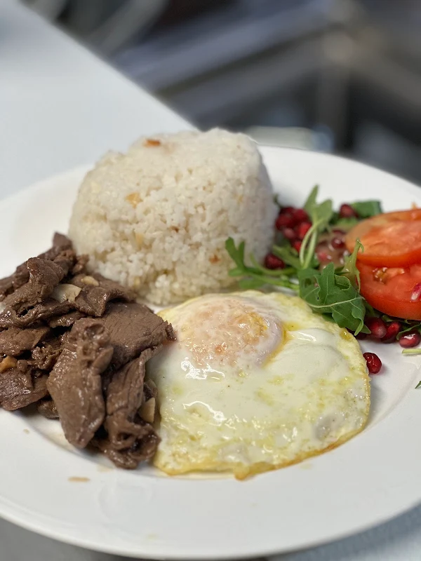 Kusina 7107 Beach Cafe and Bar