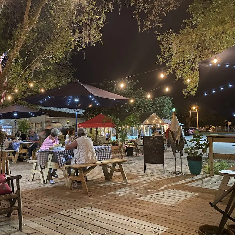 Front Porch Restaurant & Pie Shop