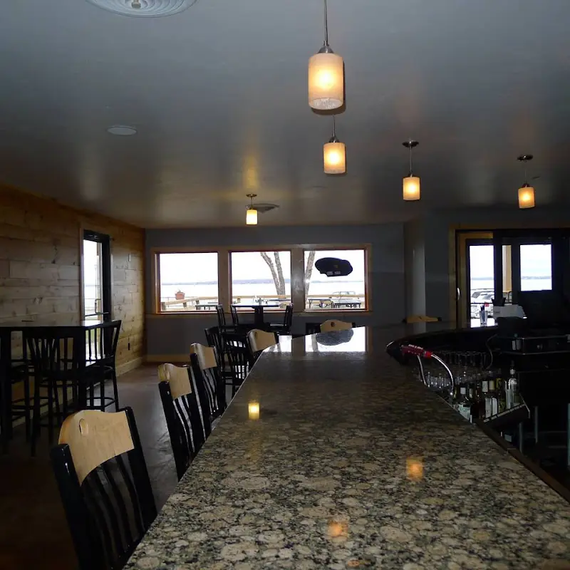 Shoreline Restaurant Bar and Bowl