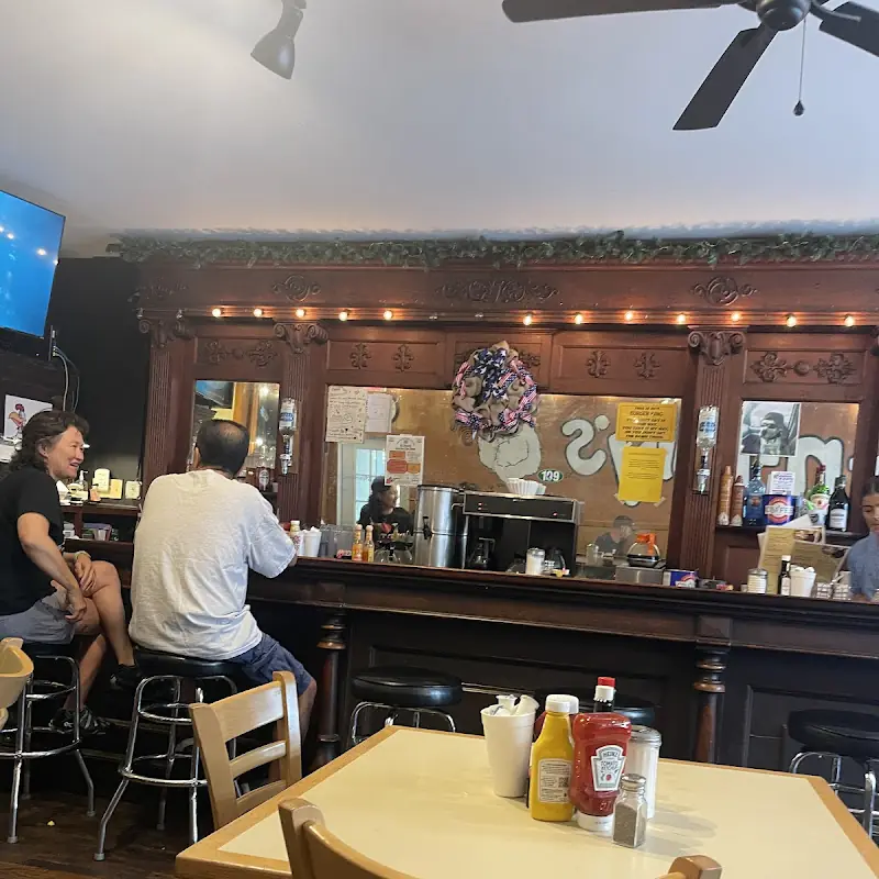 Chick N Elly's