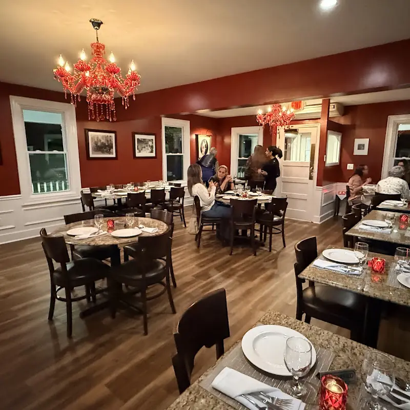 Macaluso's Restaurant