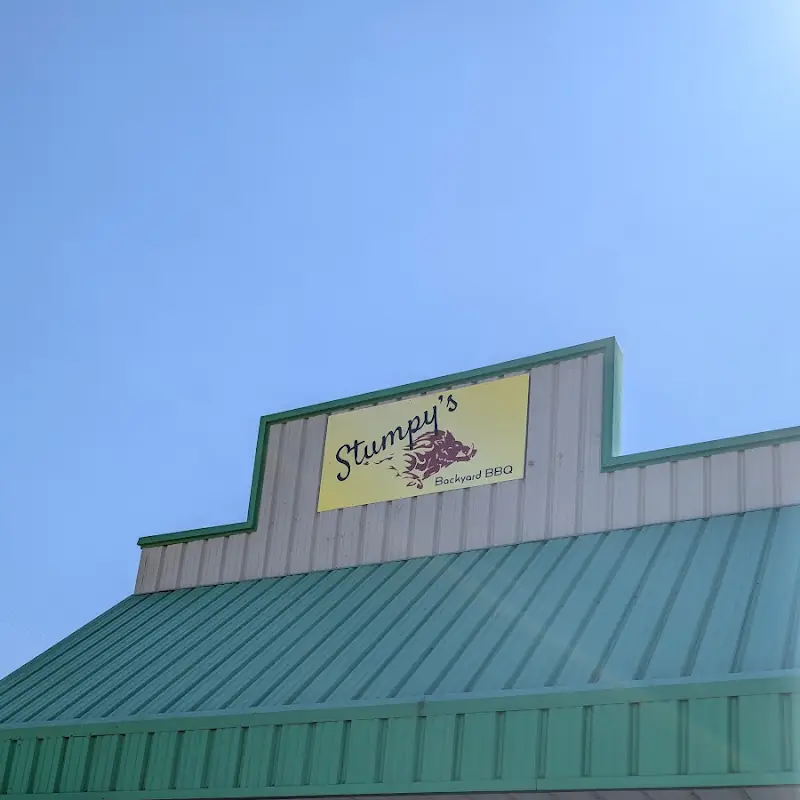 Stumpy's Dockside Grill at Kamp Karefree