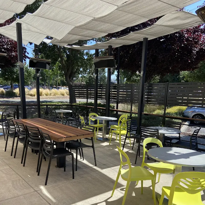 Burger Lounge