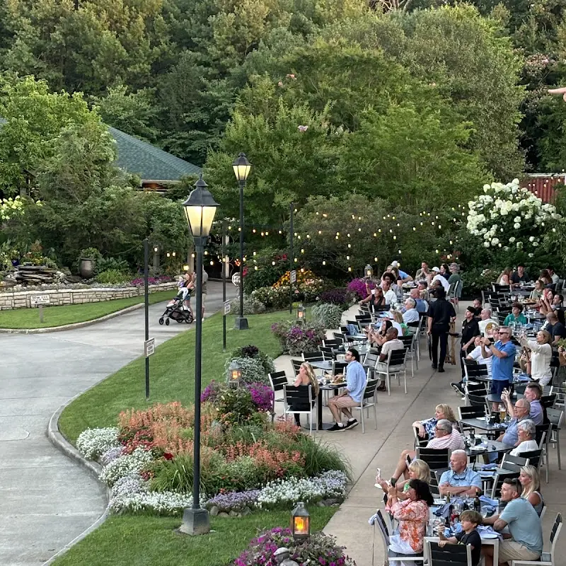 Highlander Pub and Grill