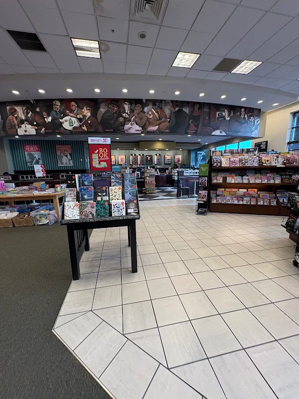 Starbucks inside Barnes and Noble