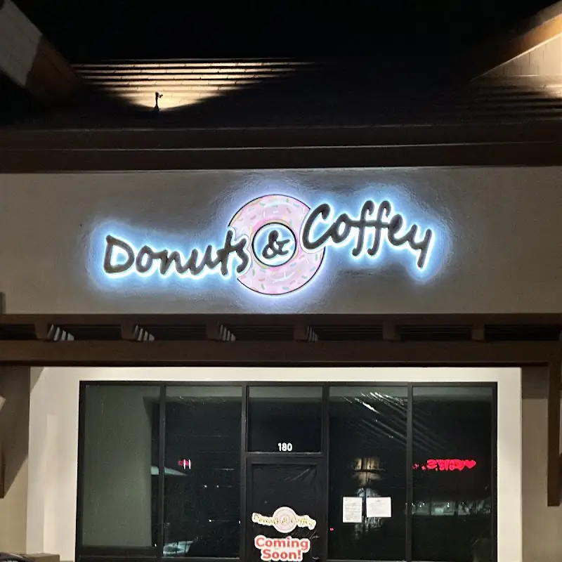 Donuts & Coffey