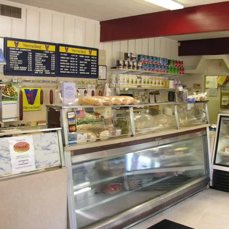 Benji's Deli & Restaurant