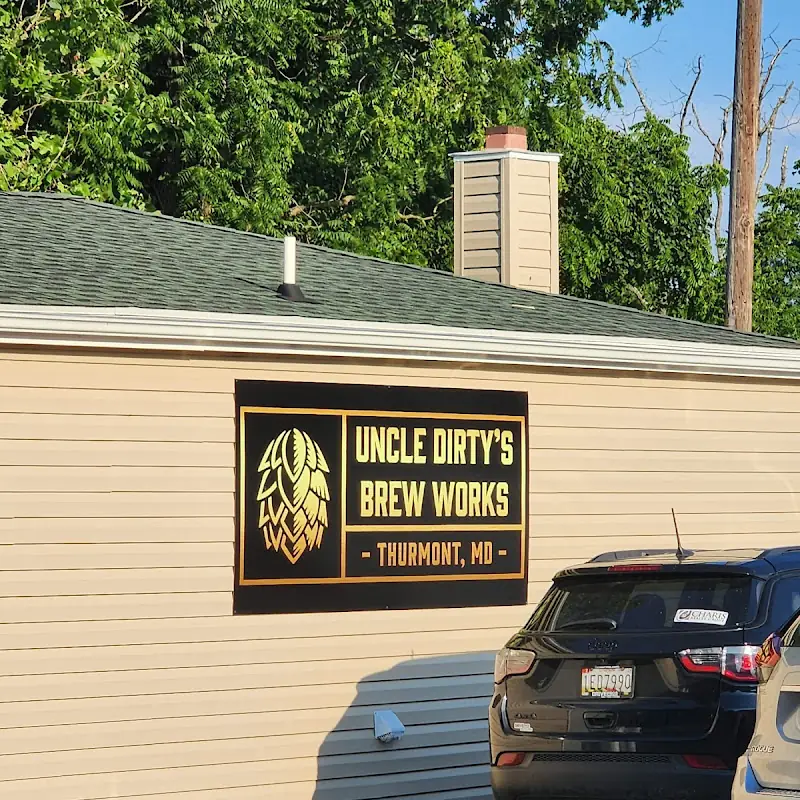 Bollinger's Restaurant and Uncle Dirtys Brew Works