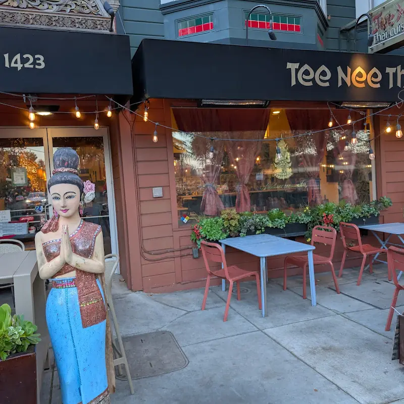 Tee Nee Thai Cuisine