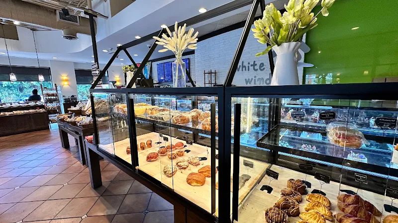 White Windmill Bakery & Cafe